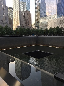 2015-06-nyc-wtc-2-mjl-21-phone